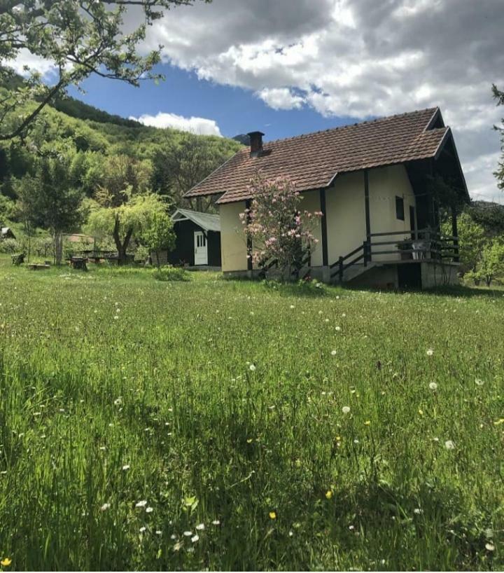 Kosta'S Romantic House Plav Buitenkant foto
