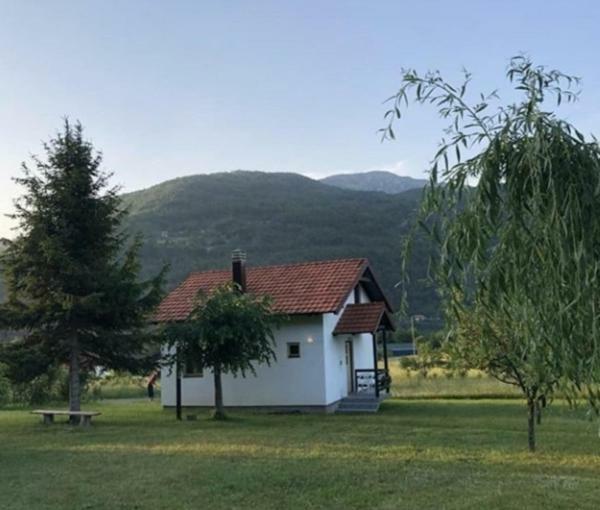 Kosta'S Romantic House Plav Buitenkant foto