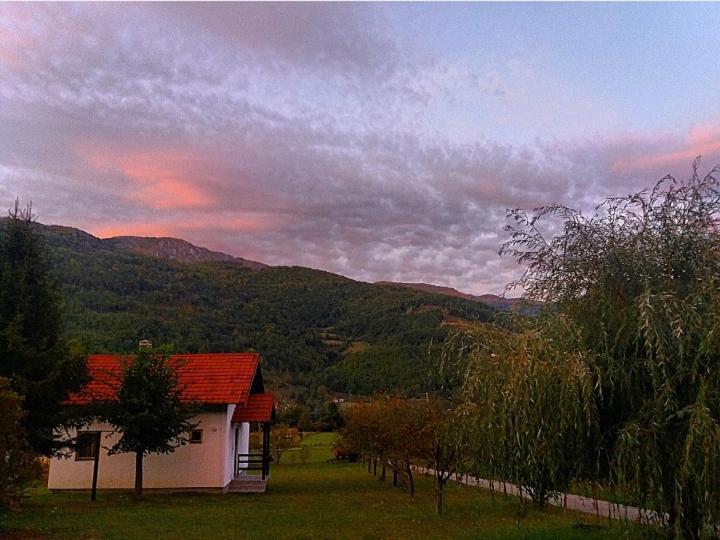 Kosta'S Romantic House Plav Buitenkant foto